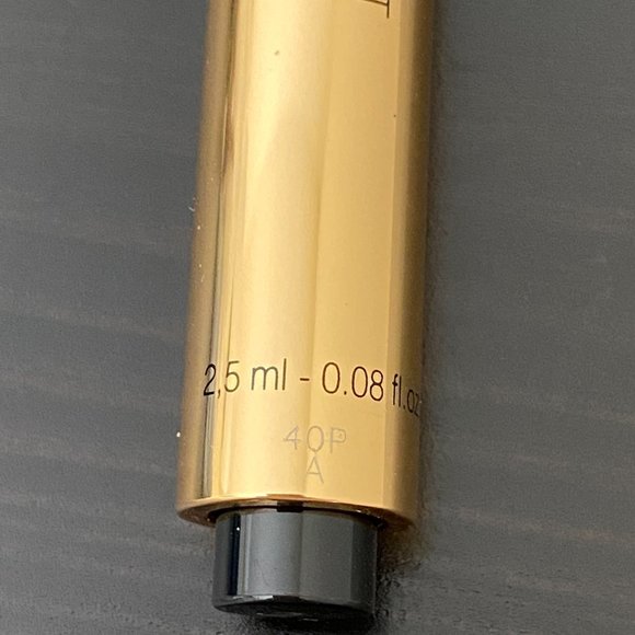 YSL Touche Éclat Brightening Pen Luminous Ivory - Picture 8 of 11